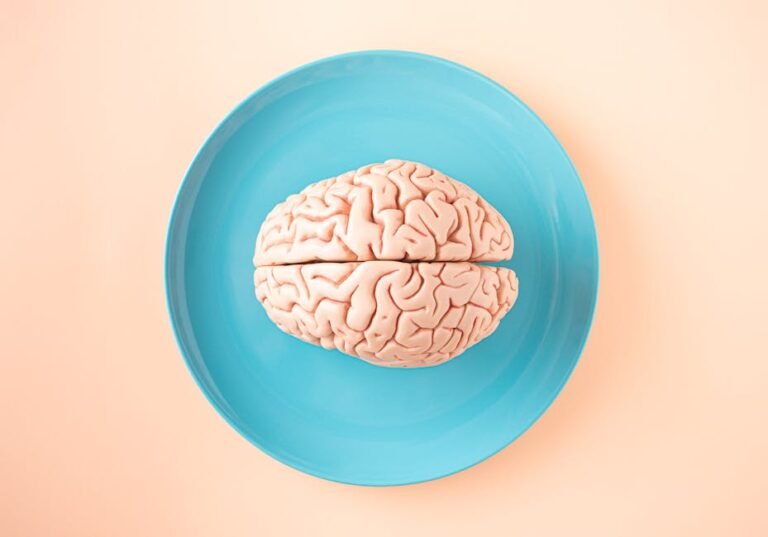 How Gratitude Habits Improve Cognitive Function — A Brain Health Guide for Older Adults