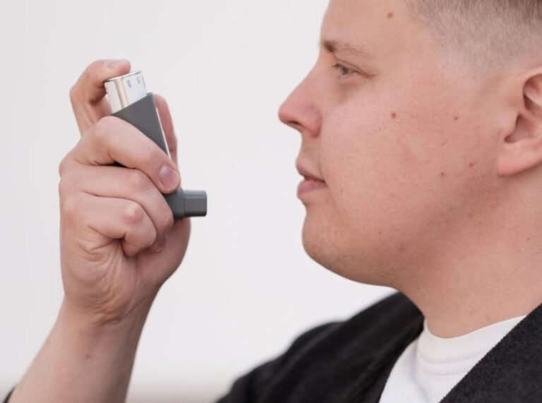 Breathing Difficulties in Seniors: When to Worry and What You Can Do